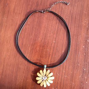 Daisy Necklace